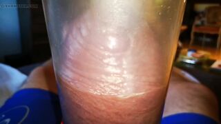 Cuming While Pumping in My Biggest Cocktube