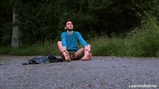 Leandro Bellmer gets caught peeing in public and jerks off like a pro