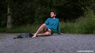 Leandro Bellmer gets caught peeing in public and jerks off like a pro