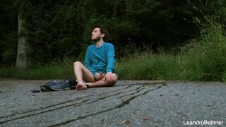 Leandro Bellmer gets caught peeing in public and jerks off like a pro