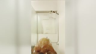 Asafe Santtos gets raw and wild with her big butt plug in the shower