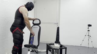 Mrspeedy's Anal Adventure: Watch him stretch his tight ass with a huge dildo machine, plug, and cum in sexy leggings