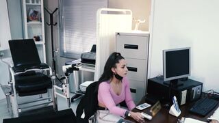 Medusa & Nick Moreno explore each other's pink pussies and oil-drenched vaginas