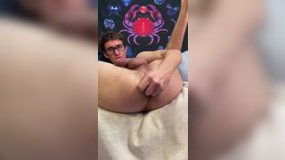 Harlowjerk's massive butt plug makes him cum hard as he pounds himself from behind
