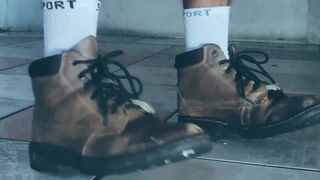 Watch MasterPiss's hairy armpits and white socks get soaked in hot cum in POV