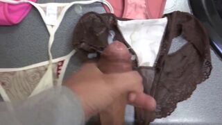 Watch Ardientes69 & Ardientes69h's stepmom get a full handjob & cumshot on her used panties