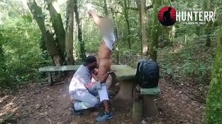 Watch The Hunter Black's well-endowed palmeiras fan take a public forest walk with his skinny friend - 12 image