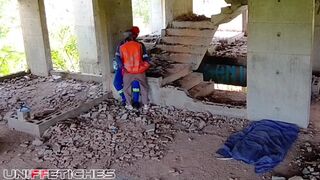 Watch TheBlackHunterr & Barry Halby get it on while our coworker watches in uniform! - 3 image