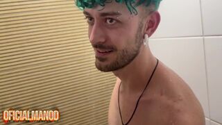 Watch Dluquinha, Sexy Saturn & their friends get down and dirty with each other in a steamy shower - 8 image
