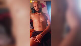 Watch Barry Halby's muscular body jerk off to a long, hard BBC on cam - 3 image