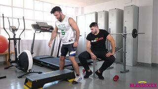 Kike Gil & Magic Javi's ultimate personal trainer workout - homemade bear sex tape! - 4 image