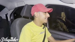 Johny Will's long dick gets a rough ride in the car with Dluquinha, Luan Vetin & their friends - 1 image