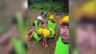 Luccas Melo, Diholiver25 & Junior Delao engage in wild public bareback orgy with bear, Greysonhunter & Drop - 12 image