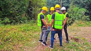 Luccas Melo, Diholiver25 & Junior Delao engage in wild public bareback orgy with bear, Greysonhunter & Drop - 2 image