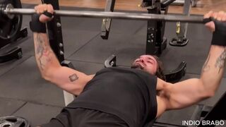 Felipe Hunke and friends take turns licking and double-stuffed by muscular guys - 1 image
