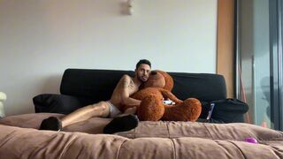 Asafe Santtos twerks on BBC with teddy bear while gaming in hot action - 11 image