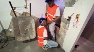Hot construction workers caught in the act: I didnt know it, but they were caught in the act! - 3 image