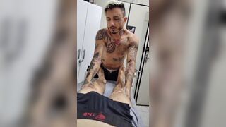 Jonathan Massagista gives his straight buddy a steamy massage with a dripping oiled-up country boy - 5 image