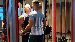 Shulxxx's big ass seduced & pounded by Boy Lixo Russo at the gym - 2 image