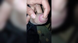 Watch Mawaquelium's young man cum hard while enjoying her juicy long meat up close