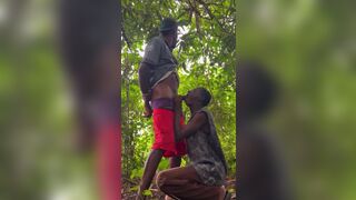 Little Brown and Aafricanhammer share steamy skinny session with a manango tree - 3 image