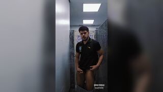 Ferrazonly gets a public feeding & swallows a massive load - 12 image