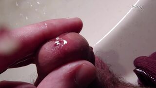 Watch me take a close-up view of my peehole while I pee in slow motion - 7 image