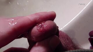 Watch me take a close-up view of my peehole while I pee in slow motion - 8 image