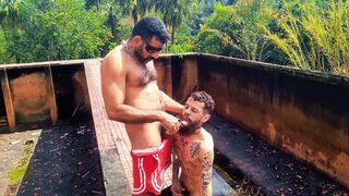 Watch NovinhoVilhegas take it from behind like a pro! - 4 image