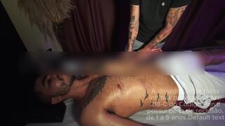 Fazendeiro's muscular body quivers with pleasure as Jonathan Massagista massages it on the table - 3 image