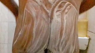 Misterfucktastic indulges in hot bisexual ass play and wetness in steamy solo bath
