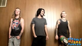 Straight Devin Reynolds and Kenneth Slayer 3way masturbate - 1 image