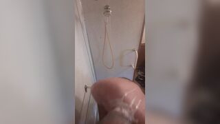 Daddy gets desperate in the shower! (2k view special! ) - 2 image