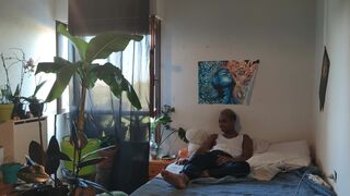 My curious hetero friend wants to try new things (parte1)