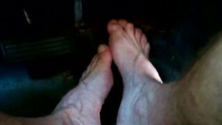 Hairyartist in foot fun for - commissioned video - 14 image