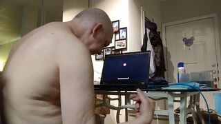 20220707 I am enjoying my under my desk that I just made!