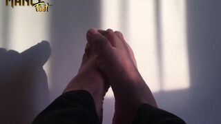 THE GOLDEN HOUR - THE ART OF FEET - MANLYFOOT - 2 image
