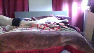 on a horny morning playing till cumshot