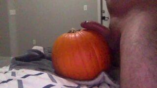 Two Str8 Bros Fuck a Pumpkin