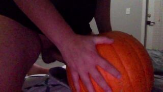 Two Str8 Bros Fuck a Pumpkin