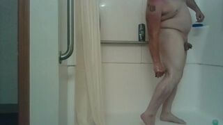 Shaving and showering on webcam - 7 image