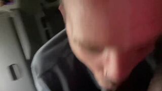 Truck driver getting sucked off in public by twink - 8 image