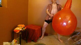 Balloonbanger 69) Two Globos 18 Balloons: Pop Jerk and Cum! - 12 image