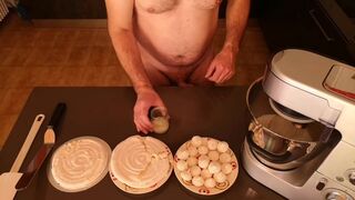Cicci77 after having collected 50 grams of cum, prepares a sperm meringue cake! - 7 image