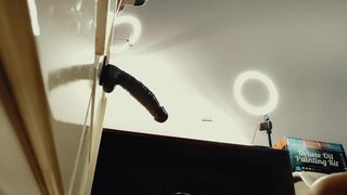 Tattooed guy play himself with big dildo - Porn Gay