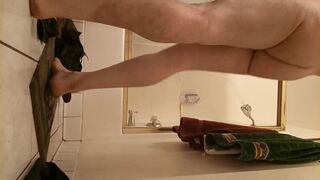 U KNO YOU WOULD TAP THIS ASS . MUST SEE COMMENT BELOW