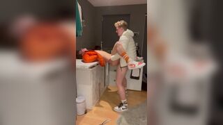 Twinks fuck in trainers - 13 image