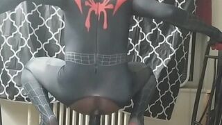 Spiderman ride the black - 11 image