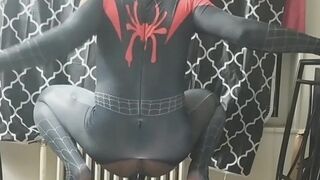 Spiderman ride the black - 15 image